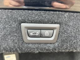 BMW 5 Series — miniatura 13