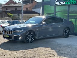 BMW 7 Series — miniatura 1