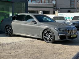 BMW 7 Series — miniatura 3