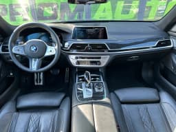 BMW 7 Series — miniatura 9