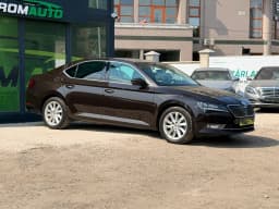 Skoda Superb — miniatura 3
