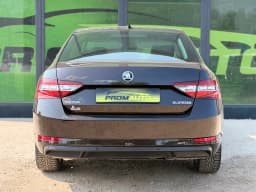 Skoda Superb — miniatura 5