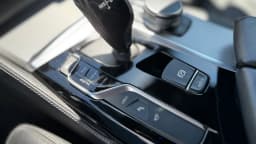 BMW 5 Series — miniatura 12