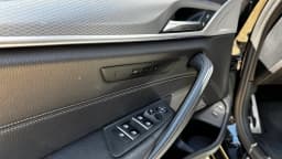 BMW 5 Series — miniatura 18