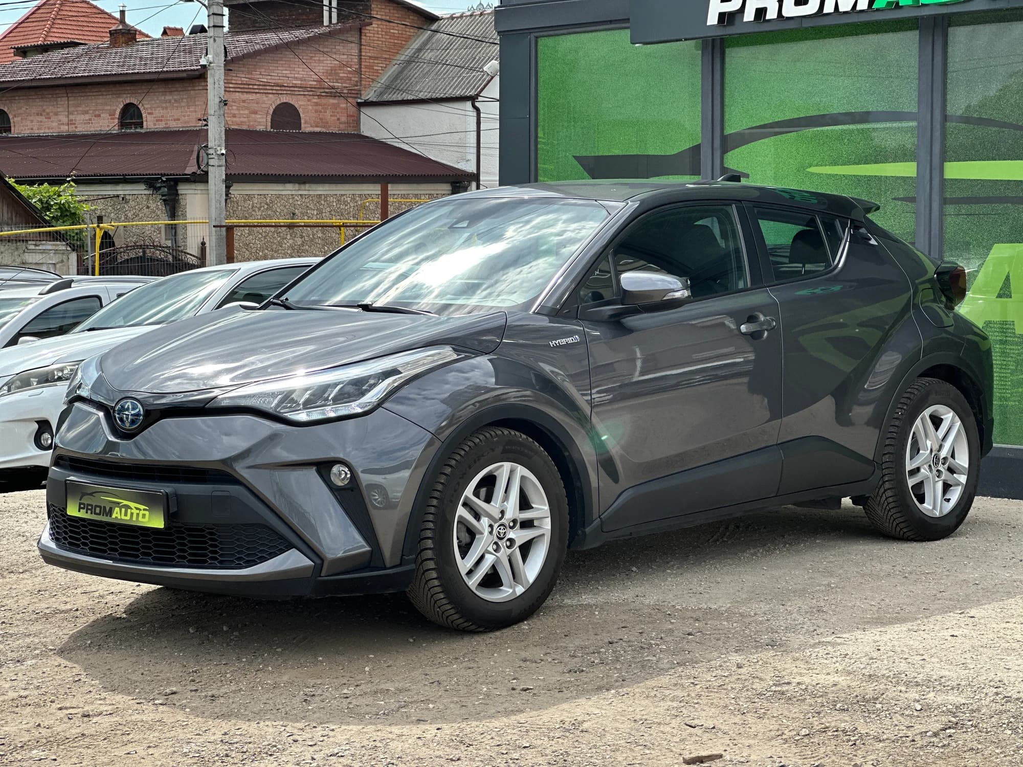 Toyota C-HR — fotografie 1