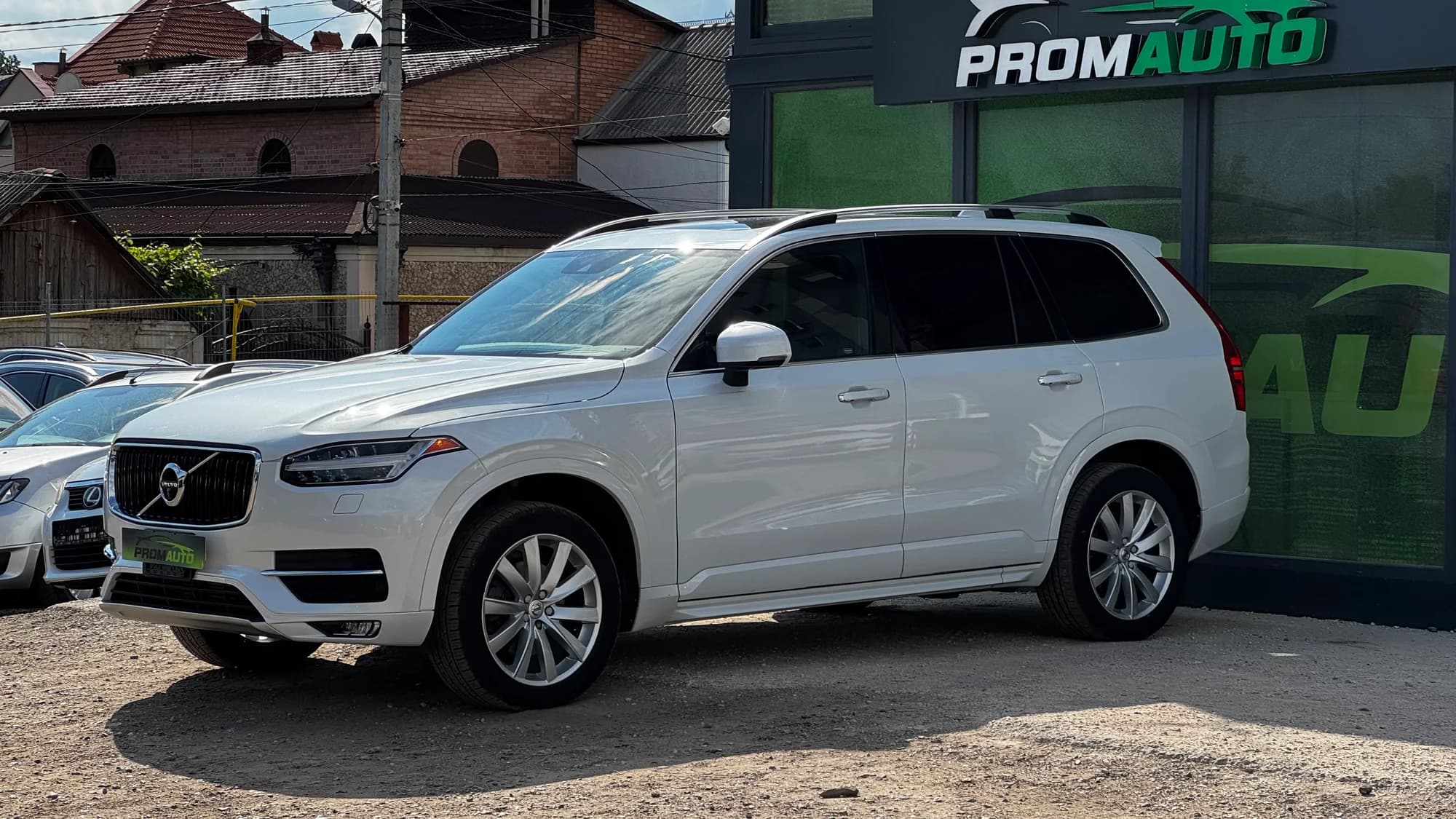 Volvo XC90 — fotografie 1