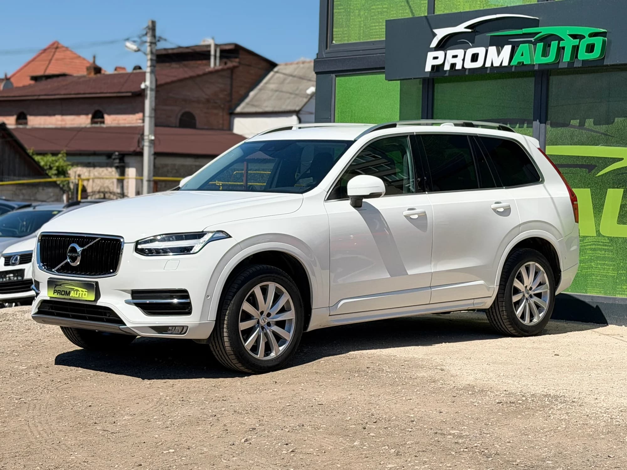 Volvo XC90 — fotografie 1