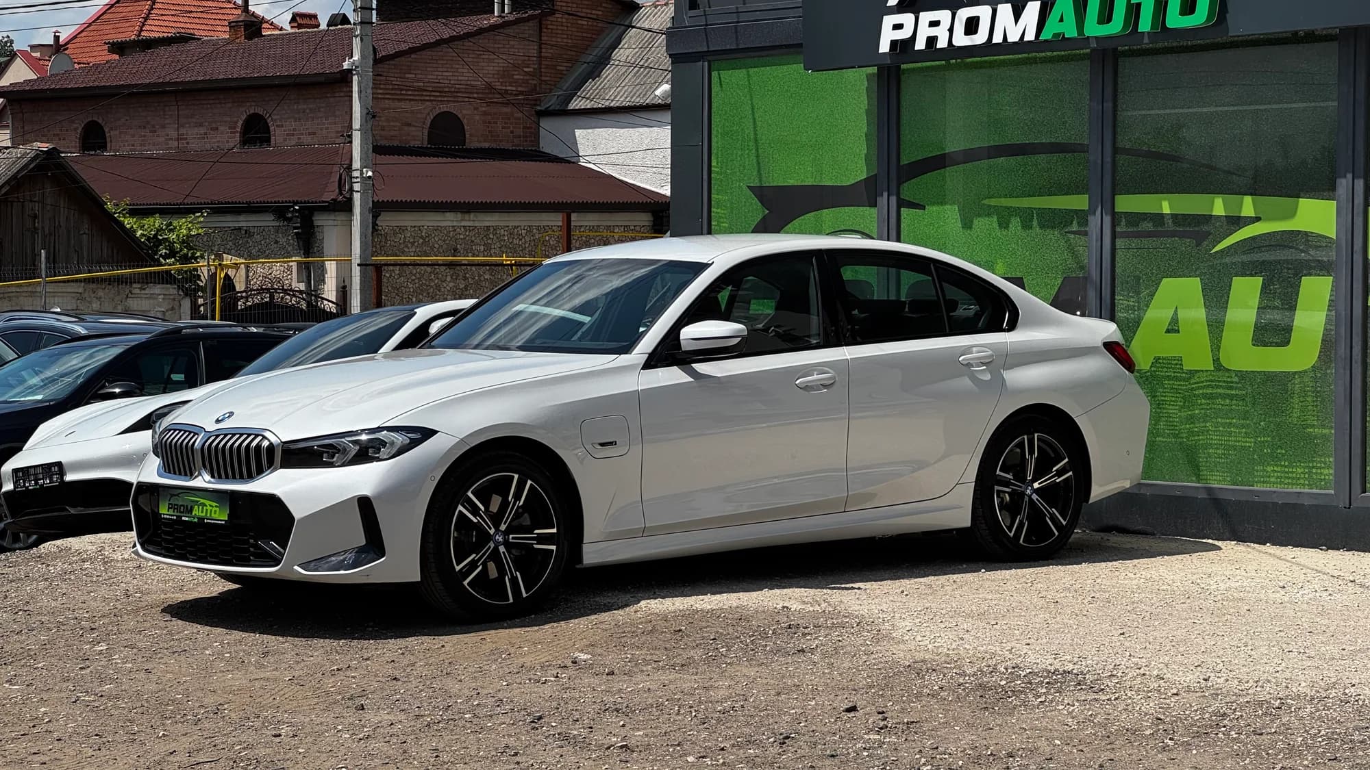 BMW 3 Series — fotografie 1
