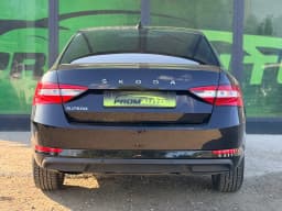 Skoda Superb — miniatura 5