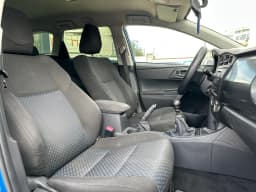 Toyota Auris — miniatura 7