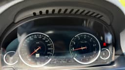 BMW 5 Series — miniatura 10