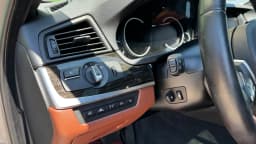 BMW 5 Series — miniatura 18