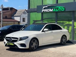 Mercedes-Benz E-Class — miniatura 1