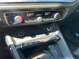Audi Q3 — miniatura 16