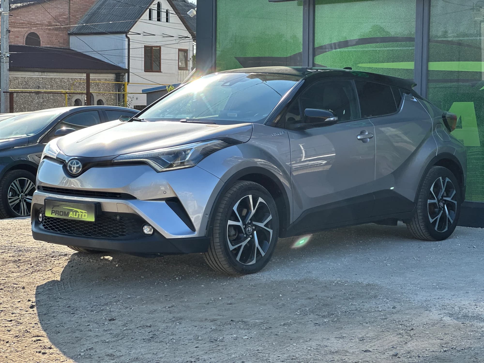 Toyota C-HR — fotografie 1
