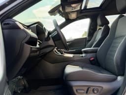 Toyota RAV4 — miniatura 9