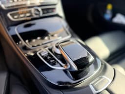Mercedes-Benz E-Class — miniatura 11