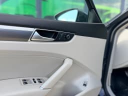 Volkswagen Passat — miniatura 12