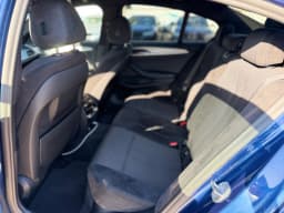 BMW 5 Series — miniatura 9