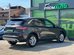 Ford Kuga — miniatura 4