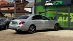 Mercedes-Benz E-Class — miniatura 4