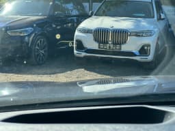 BMW 5 Series — miniatura 13