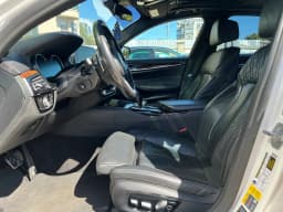 BMW 5 Series — miniatura 7