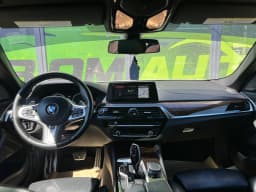 BMW 5 Series — miniatura 8