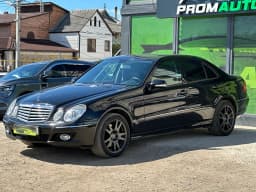 Mercedes-Benz E-Class — miniatura 1