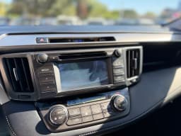 Toyota RAV4 — miniatura 11