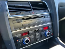 Audi Q7 — miniatura 16