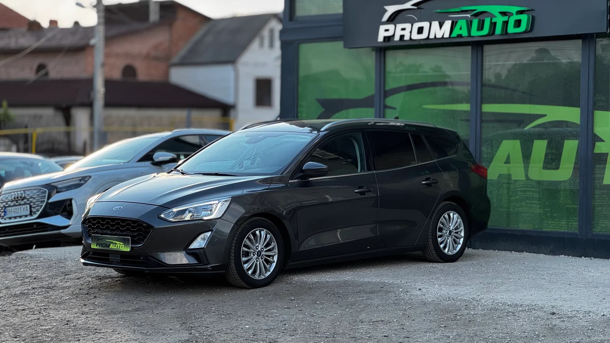 Ford Focus — fotografie 1