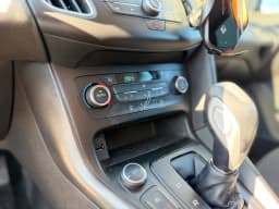 Ford Focus — miniatura 12