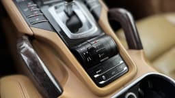 Porsche Cayenne — miniatura 10