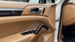 Porsche Cayenne — miniatura 14