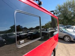 Ford Transit — miniatura 15