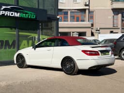 Mercedes-Benz E-Class — miniatura 6