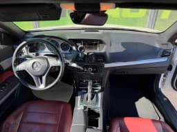 Mercedes-Benz E-Class — miniatura 9