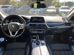 BMW 5 Series — miniatura 9