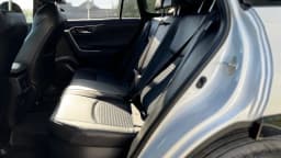 Toyota RAV4 — miniatura 8