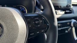 Toyota RAV4 — miniatura 10