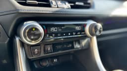 Toyota RAV4 — miniatura 12