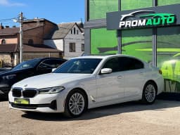 BMW 5 Series — miniatura 1