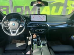 BMW 5 Series — miniatura 9