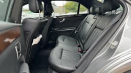 Mercedes-Benz E-Class — miniatura 8