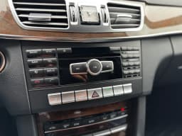 Mercedes-Benz E-Class — miniatura 11