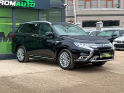 Mitsubishi Outlander — miniatura 3