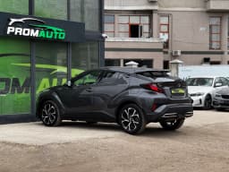 Toyota C-HR — miniatura 6
