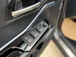 Toyota C-HR — miniatura 15