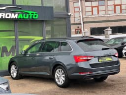 Skoda Superb — miniatura 6